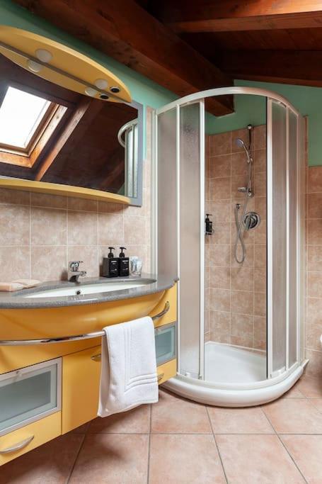 Alex Haus Apartment Somma Lombardo Bagian luar foto
