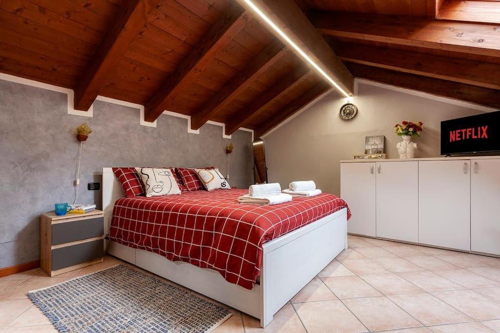 Alex Haus Apartment Somma Lombardo Bagian luar foto
