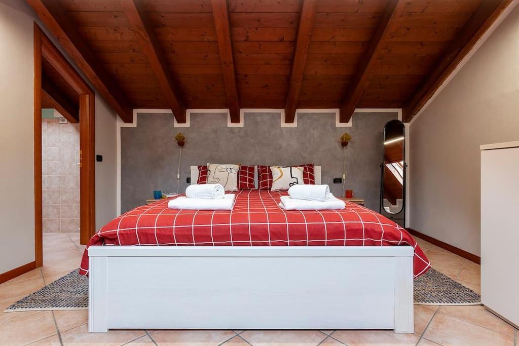 Alex Haus Apartment Somma Lombardo Bagian luar foto