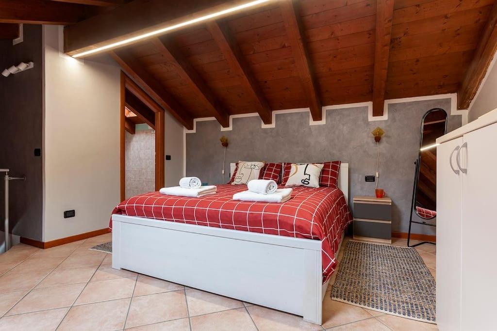 Alex Haus Apartment Somma Lombardo Bagian luar foto